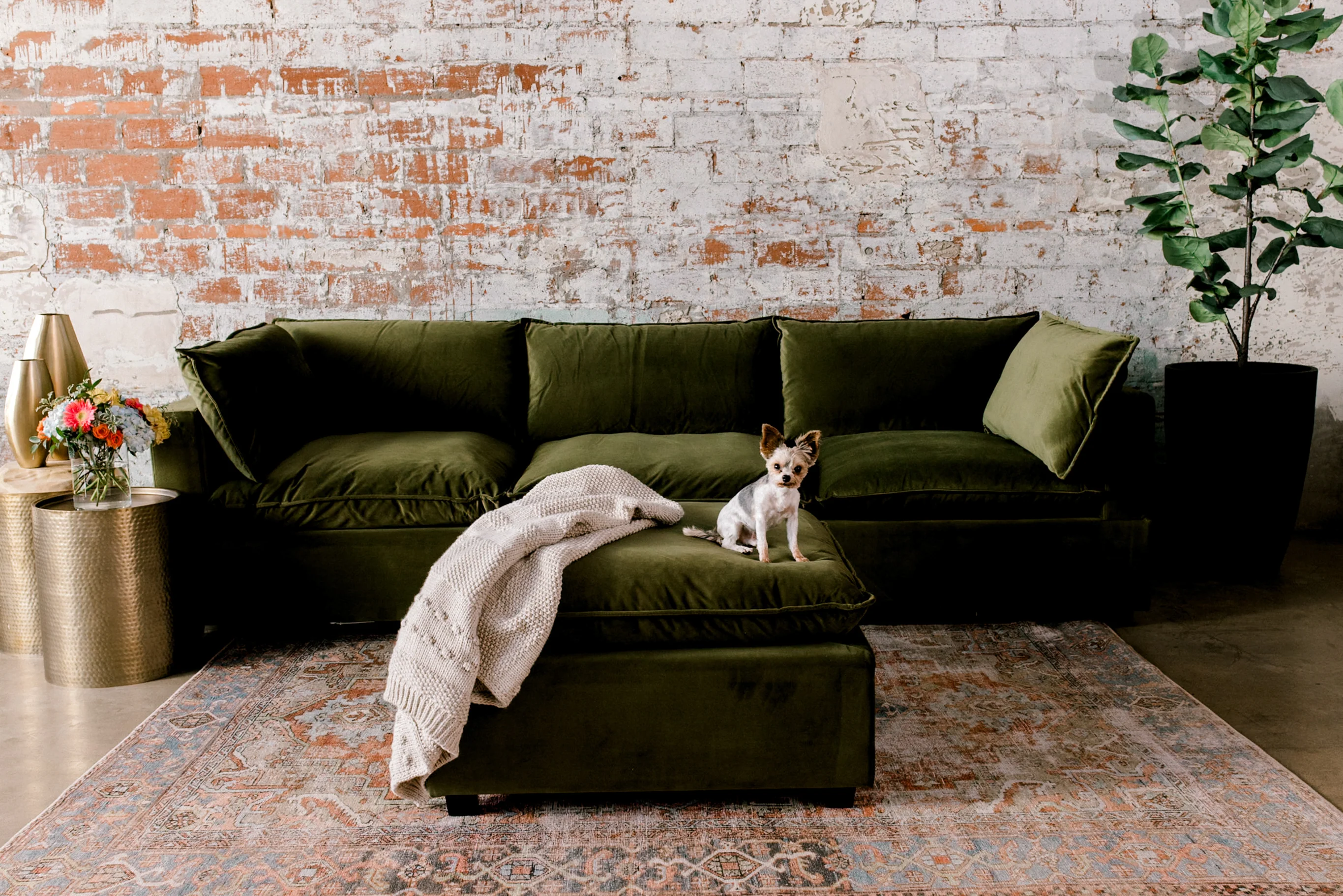 Luna Corner Sectional - Image 30