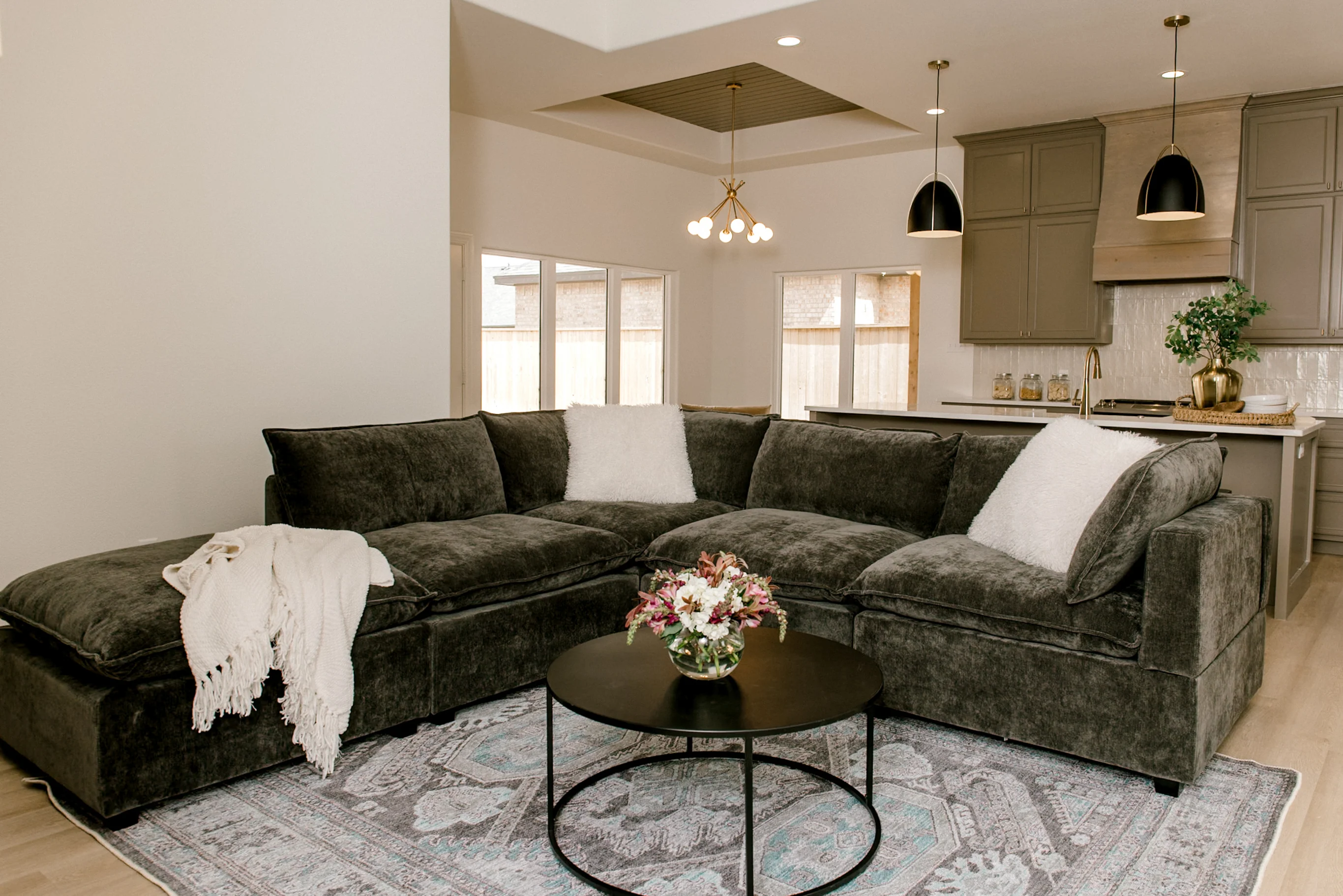 Luna Corner Sectional - Image 21