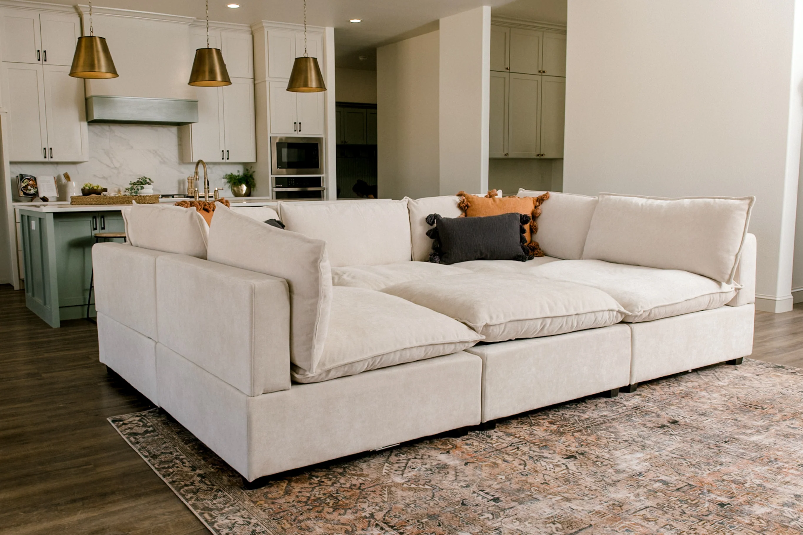 Luna Corner Sectional - Image 17